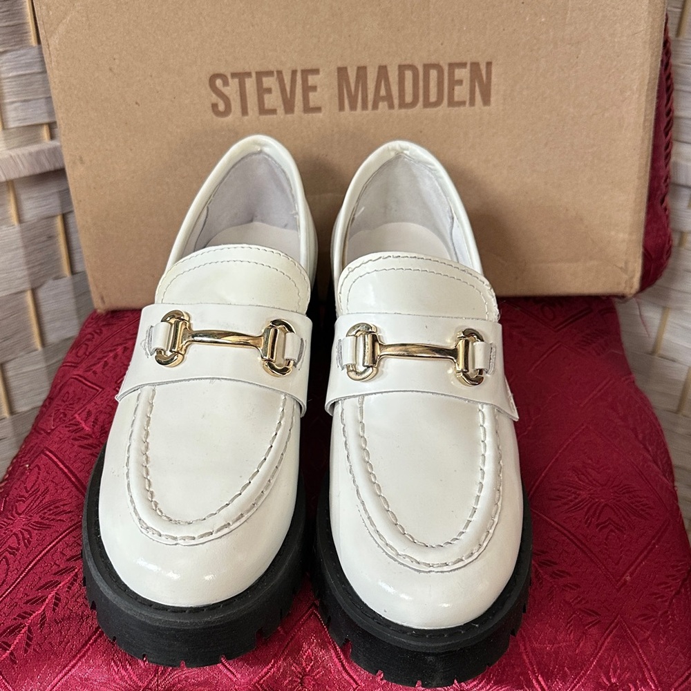 Steve Madden Cream Loafers with Gold Detail